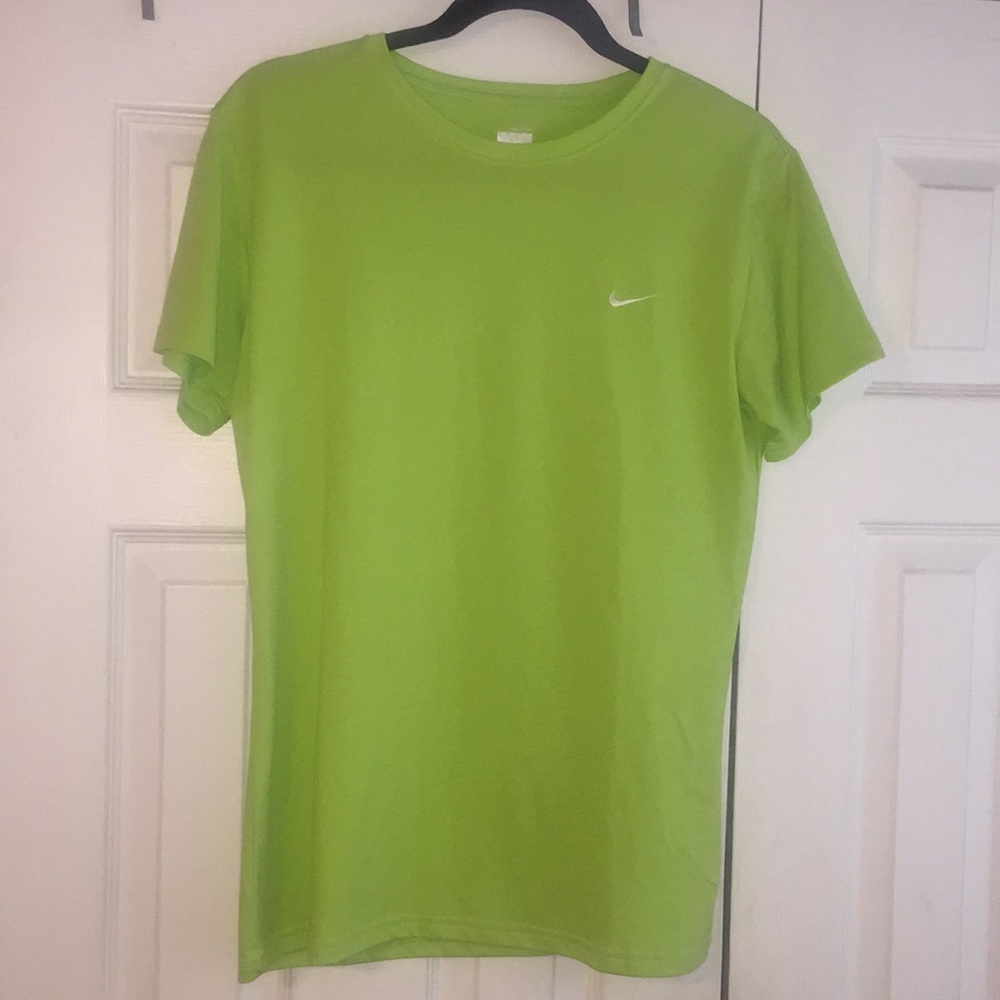 NIKE women’s FIT DRY short sleeve,lime green shirt